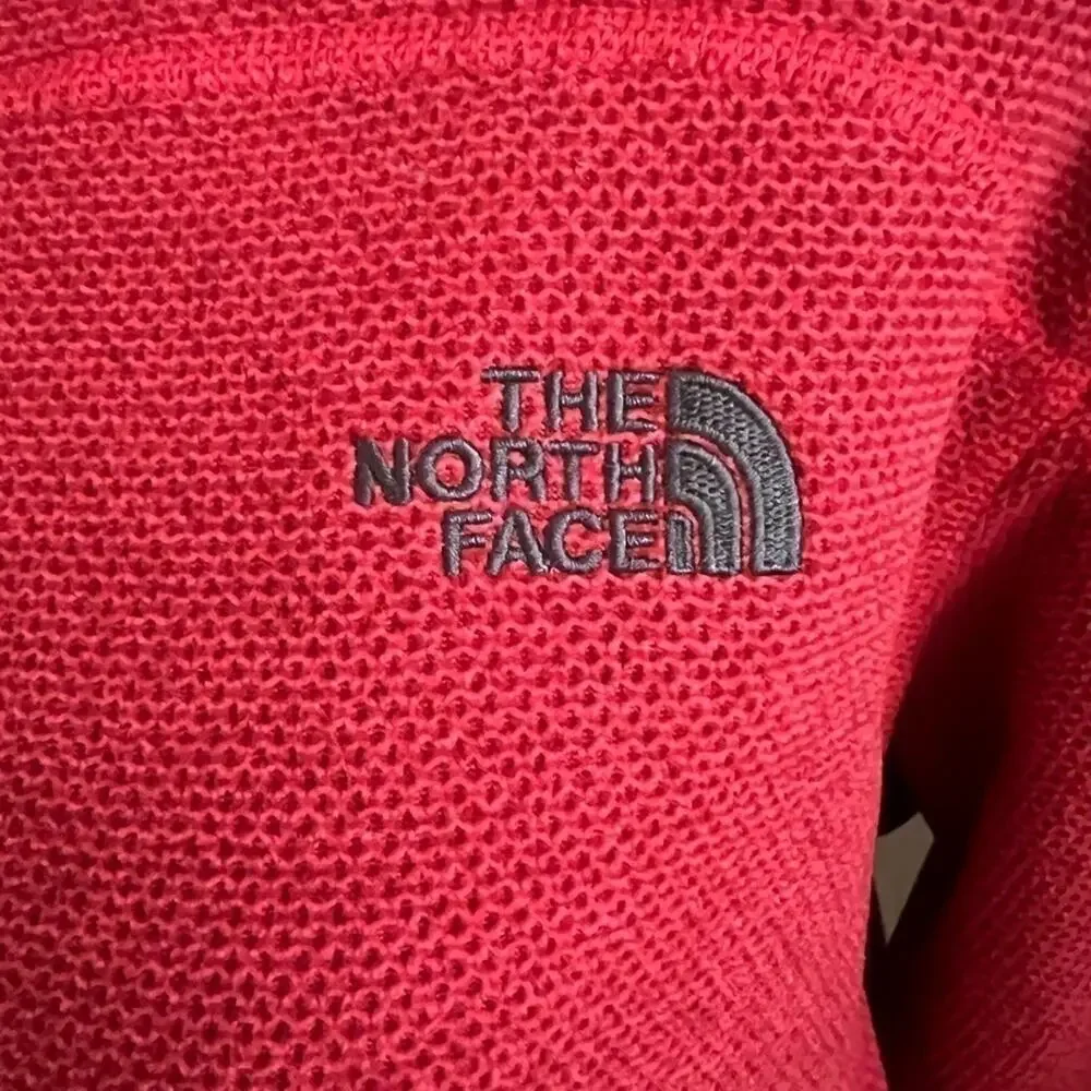 THE NORTH FACE MENS PULLOVER SIZE M MINT WORN ONCE
